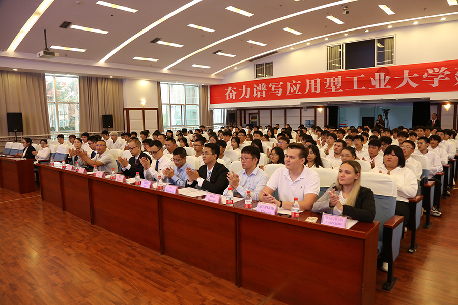 zlIM_1695735906651005570.jpg